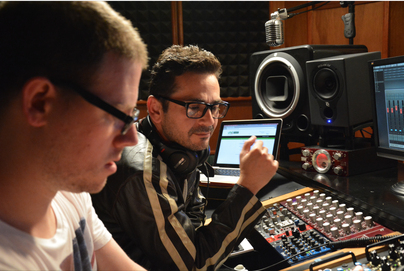 "Estudio como vivo" nuestro nuevo spot