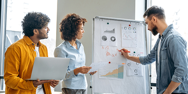 ¿Qué maestrías en línea tienen futuro en el mercado laboral?