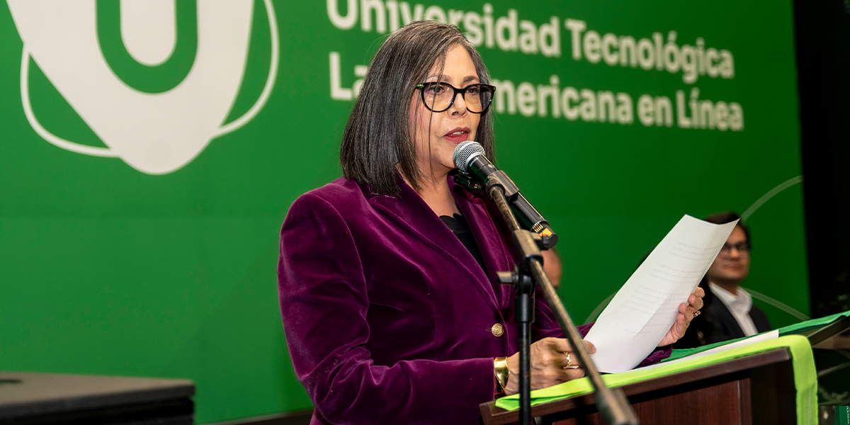 discurso-de-la-vicerrectora-en-la-graduacion-Ecuador
