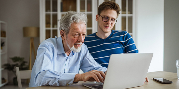 estudiar-en-linea-familia